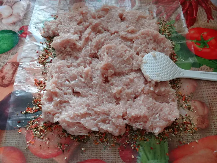 Рулет из куриных грудок: шаг 5