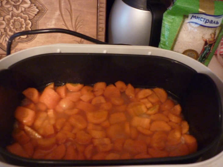 Рисово-морковное пюре ( я не могла этого не сделать;)(декретные рецептики №24): шаг 1
