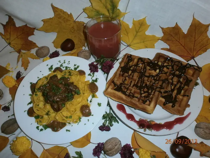 Тыквенная лапша с говядиной и грибами, тыквенные вафли, тыквенный смузи бонусом (дуэль): шаг 10