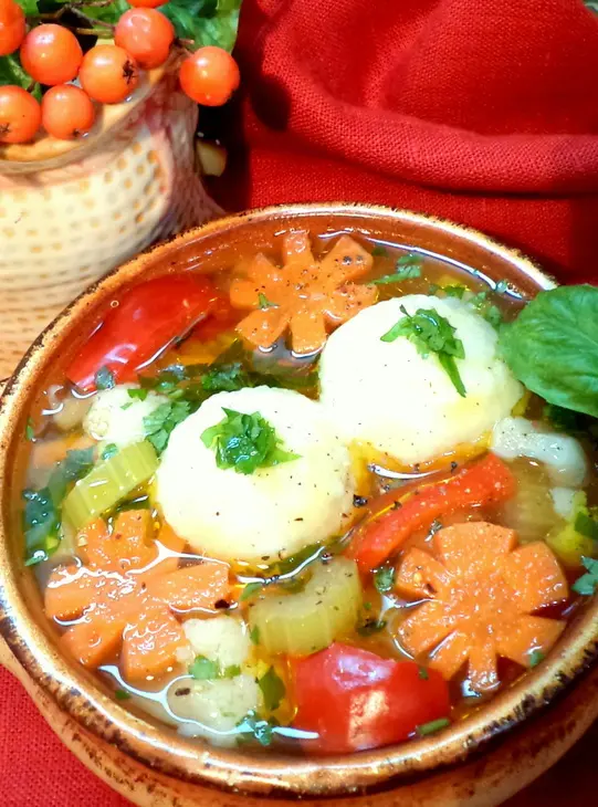 Легкий суп "осенний ноктюрн" овощной с рисово- сырными  шариками с мясной начинкой.: шаг 7