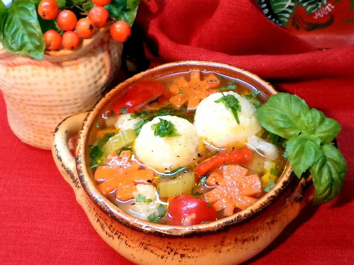 Легкий суп "осенний ноктюрн" овощной с рисово- сырными  шариками с мясной начинкой.: шаг 8