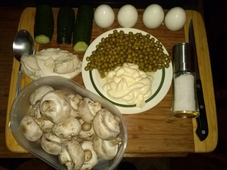 Курица с грибами: шаг 1