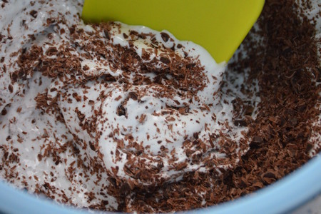 Десерт "плавучие острова" с шоколадной стружкой и абрикосовым  конфитюром d'arbo : шаг 4
