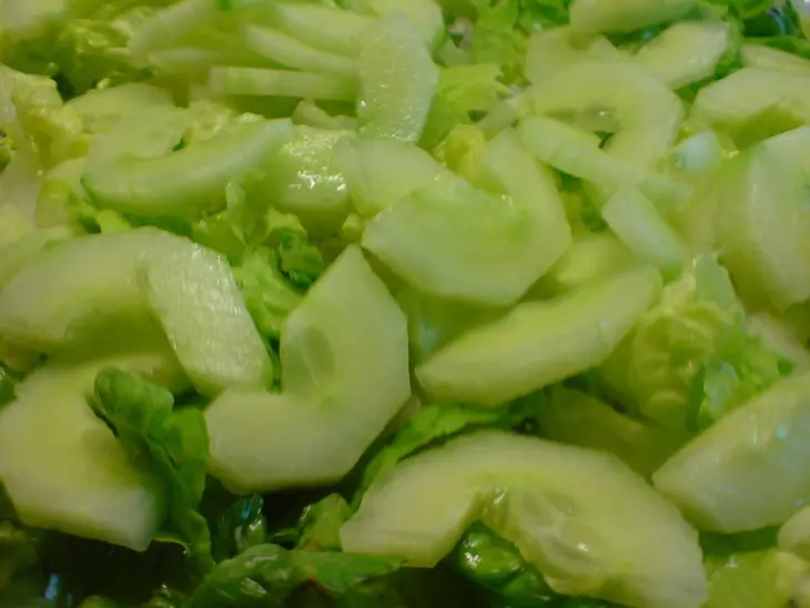 Горячий салат с куриной грудкой и овощами: шаг 6