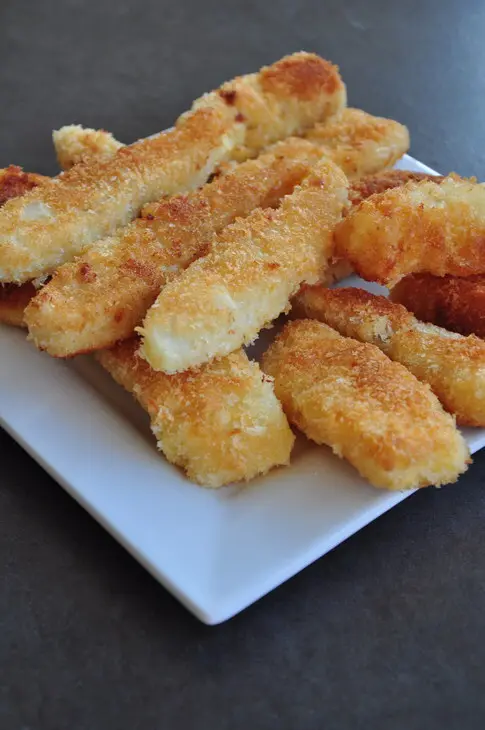 Рыбные палочки из трески с соусом из кинзы: шаг 2