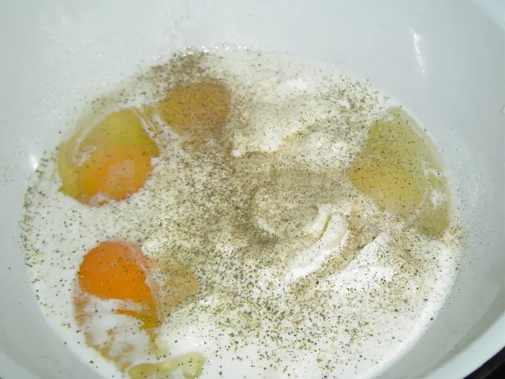 Киш с помидорами черри и мясными шариками: шаг 6