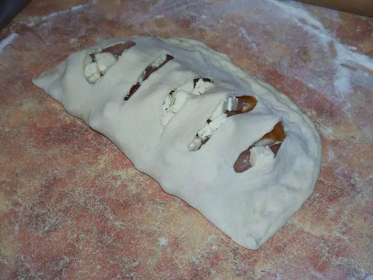 Фокачча c грушей,копченостями и брынзой: шаг 8