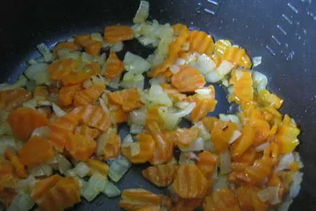 Куриный суп с брокколи: шаг 1