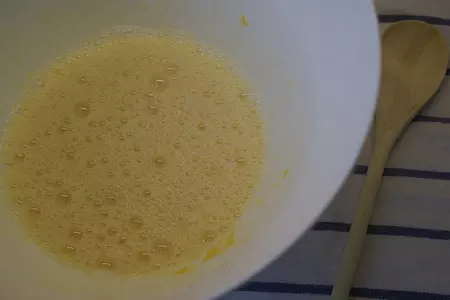 Шоколадный тортик с медовыми коржами: шаг 1