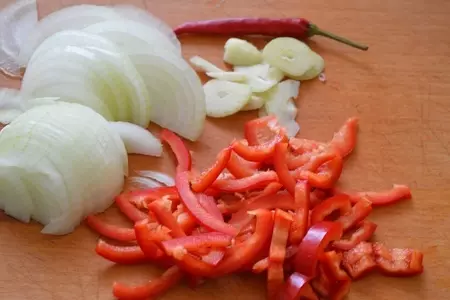 Курица в мультиварке.(по мотивам курица саганаки): шаг 2