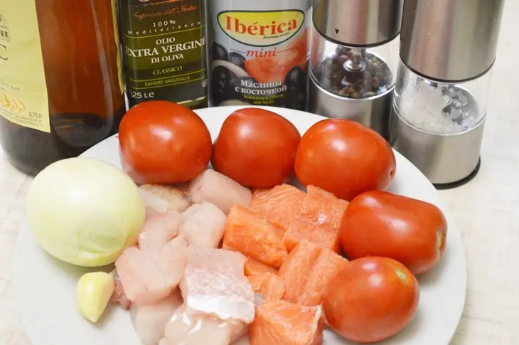 Рыбное рагу с маслинами в мультиварке.: шаг 2