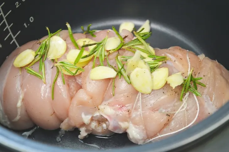 Рулет мясной в мультиварке.: шаг 4