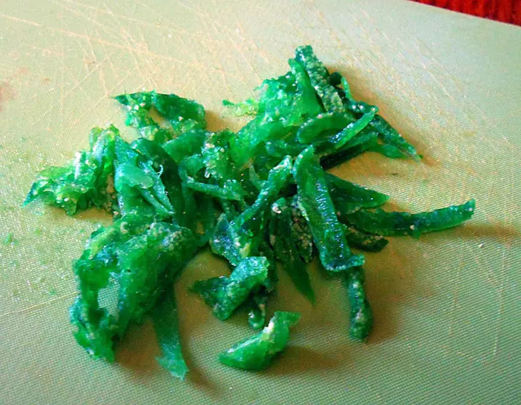 Индюшачьи сердечки с фасолью и осенними овощами (свежими и маринованными) в тажине: шаг 3