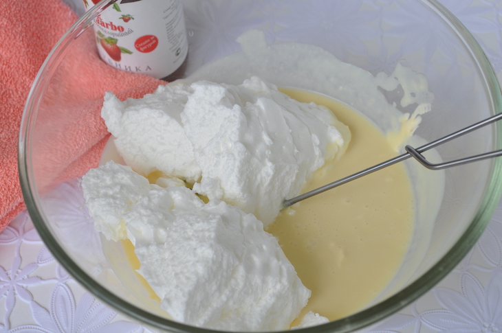 Йогуртовое мороженое с конфитюром darbo: шаг 5