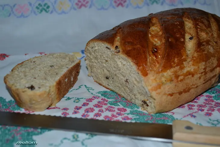 Цельнозерновой батон с изюмом и орехами: шаг 6