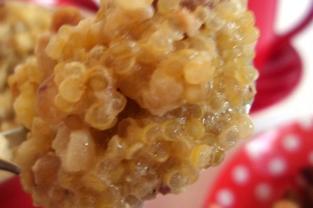 Каша из киноа с орехами, медом и сливками: шаг 8