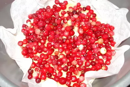 Перевернутый клюквенный пирог: шаг 3