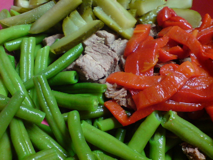 Салат из отварной говядины с овощами: шаг 3