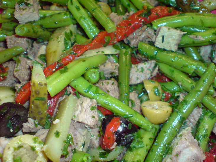 Салат из отварной говядины с овощами: шаг 6