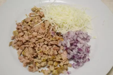 Слива фаршированная утиной грудкой.: шаг 1