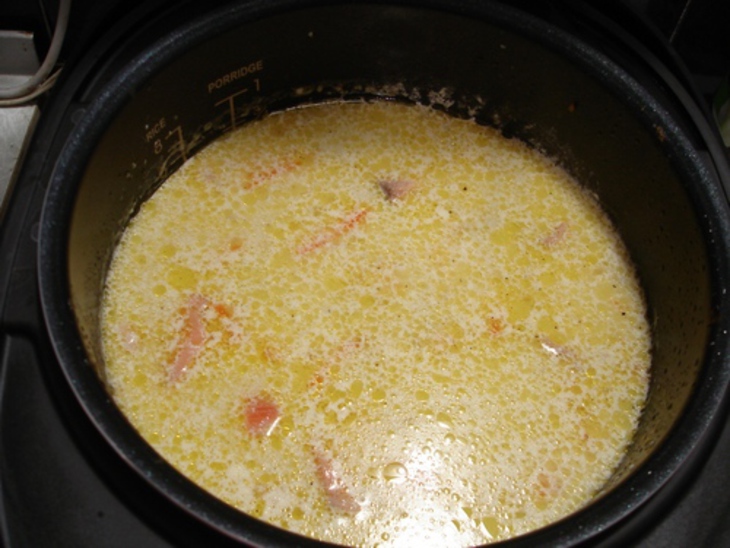 Нежный, сливочный рыбный суп с тушеными овощами: шаг 5