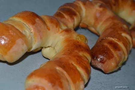 Булочки подковки с джемом: шаг 6