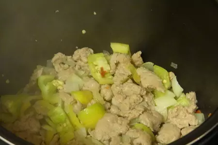 Подлива горчичная с фаршем и овощами (тест-драйв vitek): шаг 3