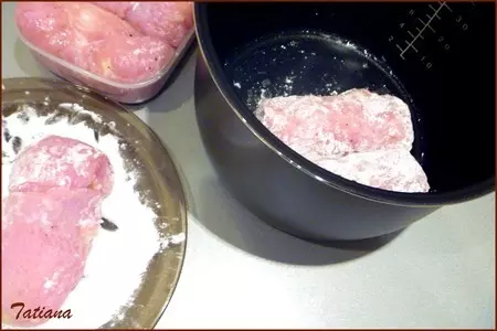 Рулетики из индейки с рисово-яблочной начинкой в мультиварке (тест-драйв): шаг 5