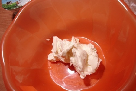 Канноли с кремом из белого шоколада и абрикосовым конфитюром: шаг 3
