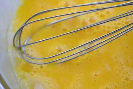 Сырный пирог с грибами: шаг 1