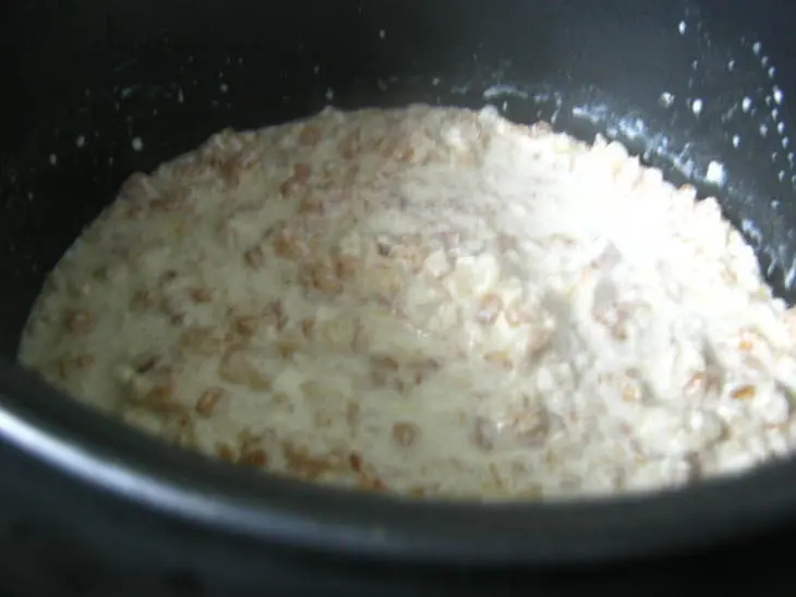 Мультизлаковая молочная каша с яблоком: шаг 4
