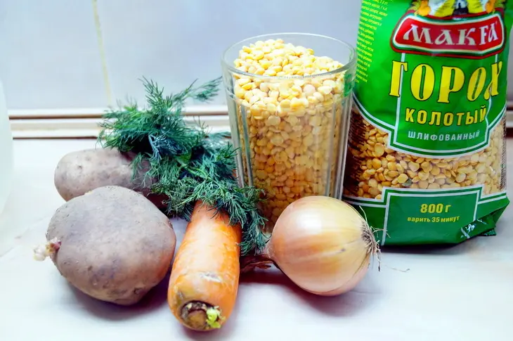 Гороховый суп с копчёными рёбрами: шаг 3