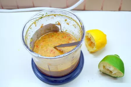 Салат с рисом, запечённым перцем и помидорной заправкой. кипрские гулянья: шаг 5