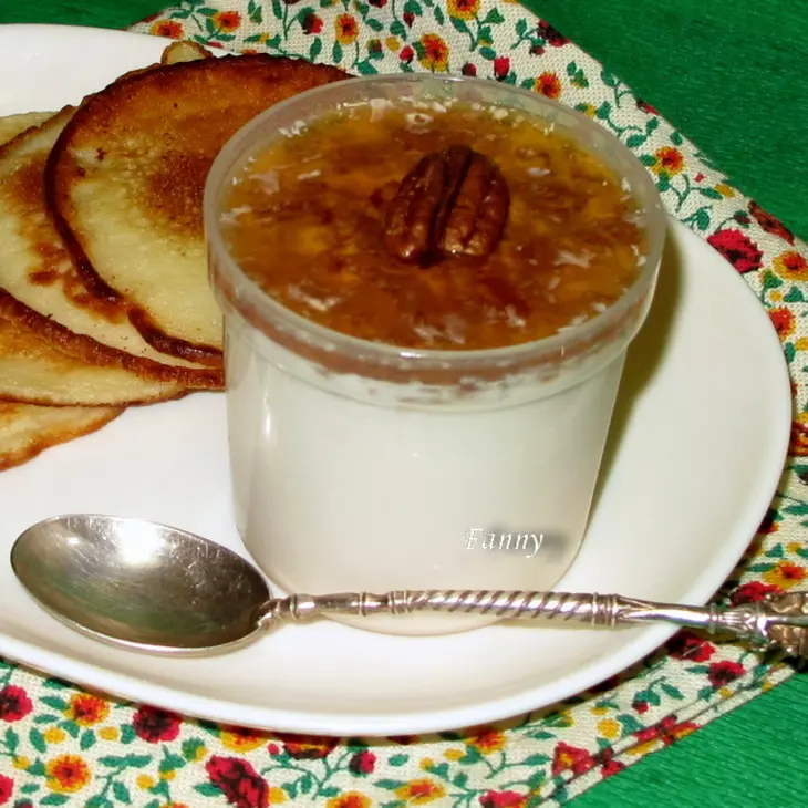 Йогурт с кленовым сиропом и орехами пекан в карамели. тест-драйв: шаг 5