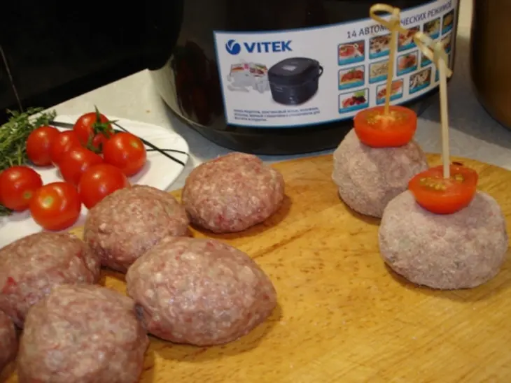Тефтели запеченные с помидорками черри тест-драйв vitek: шаг 4