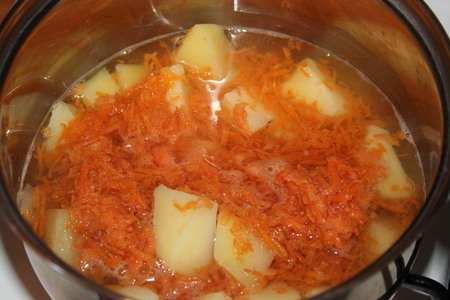 Суп с капустой, рыбные котлеты, картофельно-морковное пюре, компот (идеальный обед за 60 минут): шаг 6