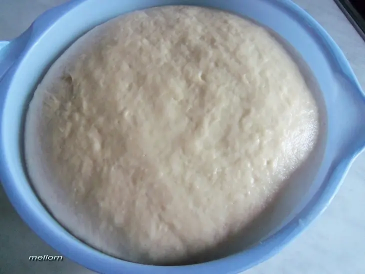 Йогуртовые булочки с творожной массой и карамельно-ореховой корочкой: шаг 2