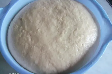 Йогуртовые булочки с творожной массой и карамельно-ореховой корочкой: шаг 2