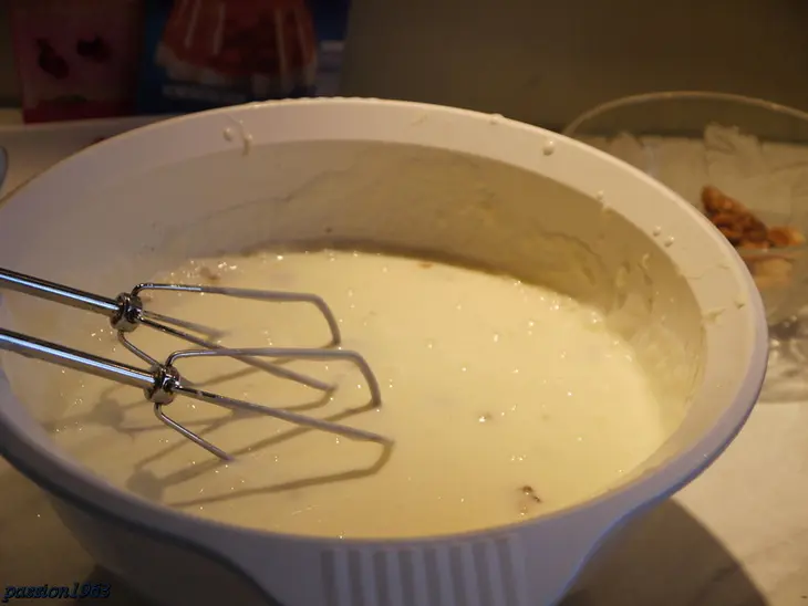 Желе из йогурта с орехами „розовые мечты“: шаг 2