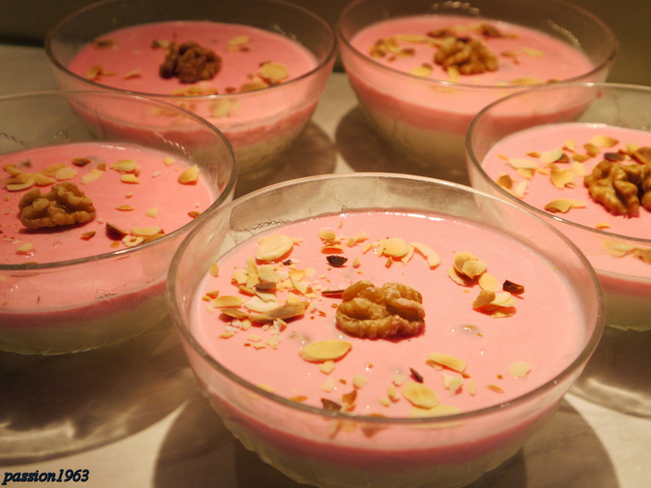 Желе из йогурта с орехами „розовые мечты“: шаг 4