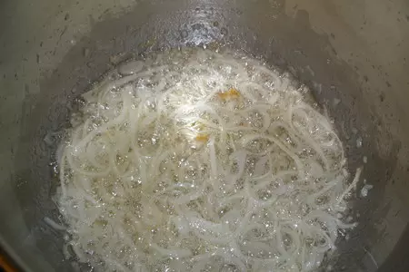 Курочка с кабачками: шаг 2