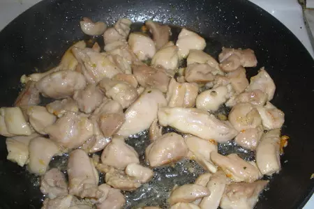 Курочка с кабачками: шаг 3