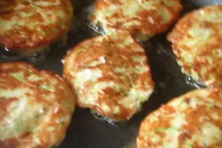 Рыбно-кабачковые оладьи: шаг 7
