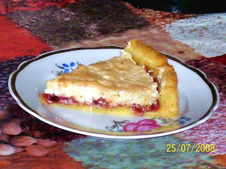 Песочный пирог с кокосовой стружкой и джемом: шаг 8