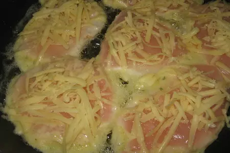 Куриная отбивная с сыром в кляре: шаг 5