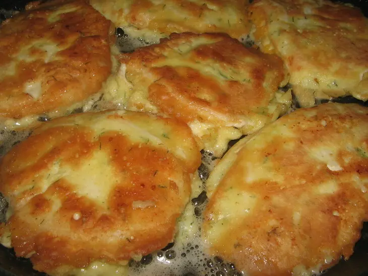 Куриная отбивная с сыром в кляре: шаг 7