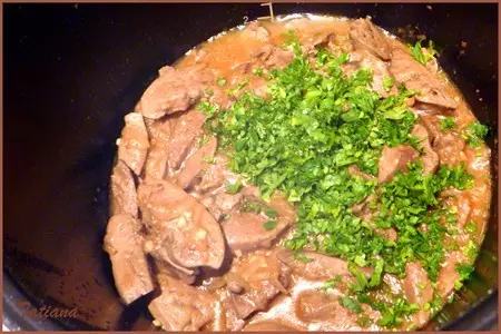 Печень индейки в белом вине,в мультиварке ( тест-драйв ): шаг 7