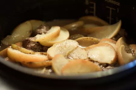 Куриная печень с яблоками и белым вином. тест-драйв: шаг 8