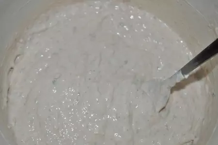 Закуска из огурцов ,фаршированных горбушей(лососем): шаг 3