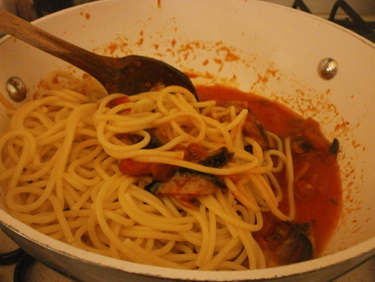 Pasta alla norma (паста с баклажанами): шаг 8